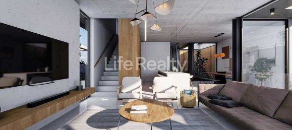 4 bedrooms Commercial property in Pyrgos, Cyprus No. 18424 6