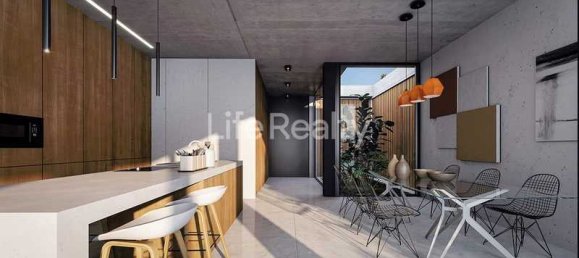 4 bedrooms Commercial property in Pyrgos, Cyprus No. 18424 5