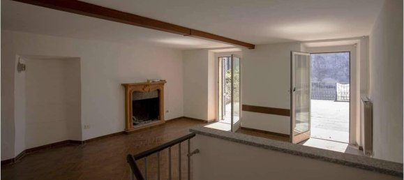 5-Zimmer Haus in Agra, Italy, Nr. 141093 9