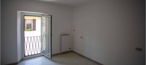 5-Zimmer Haus in Agra, Italy, Nr. 141093 12
