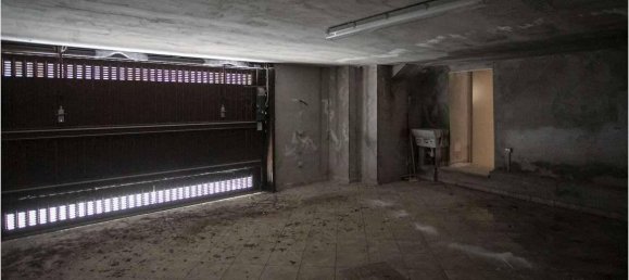 5-Zimmer Haus in Agra, Italy, Nr. 141093 25