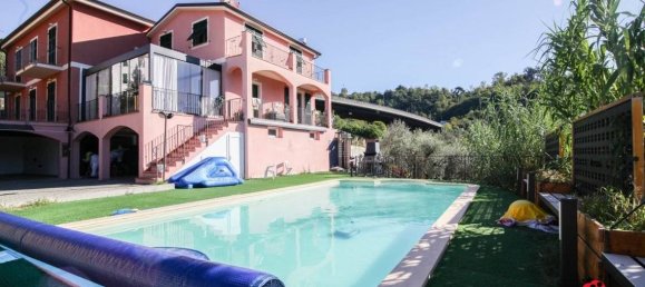 Villa de 3 dormitorios en La Spezia, Italy No. 277239 3