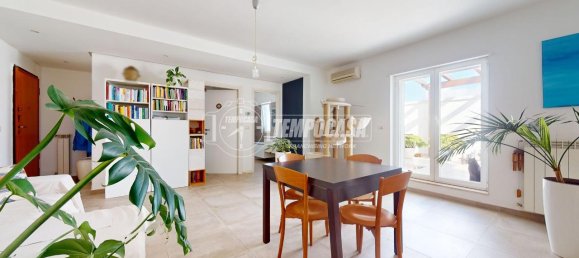 2-salle Penthouse à Casamassima, Italy No. 162797 4