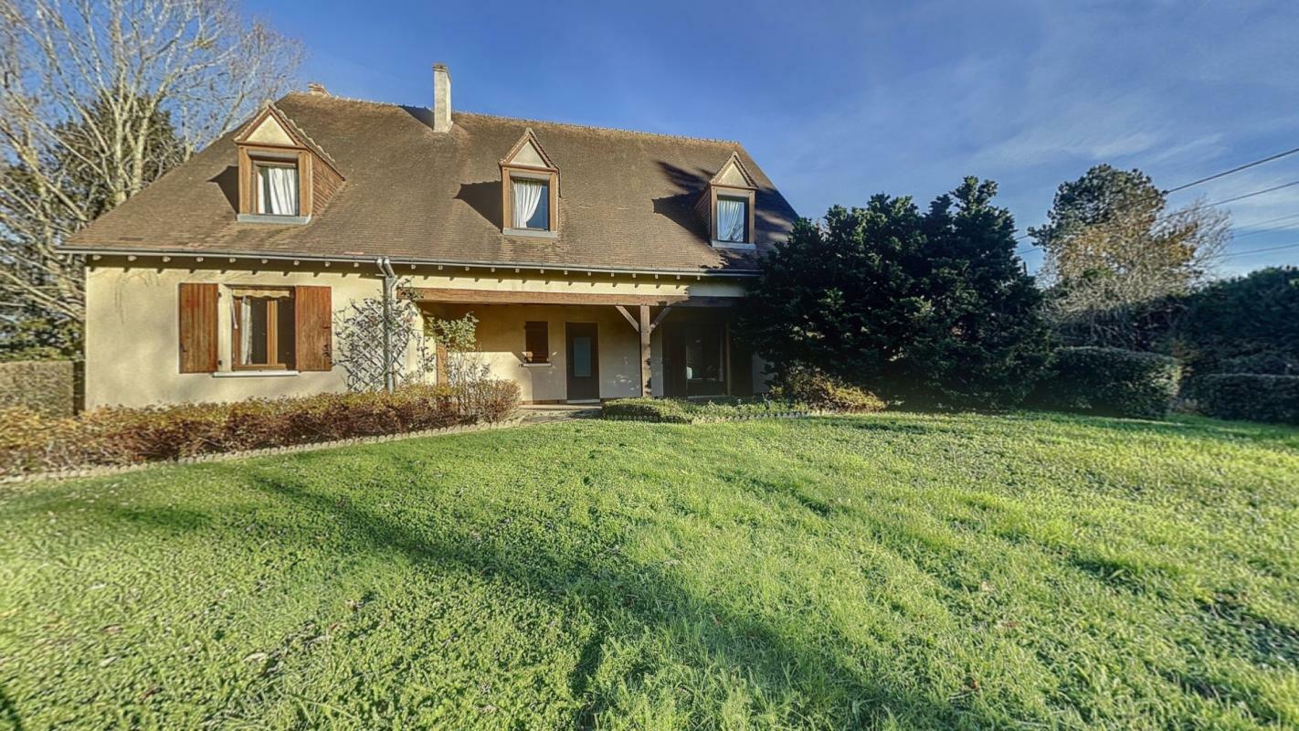 4 bedrooms House in La Chatre, France No. 55199