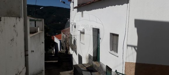 3 bedrooms House in Pessegueiro, Portugal No. 42032 3