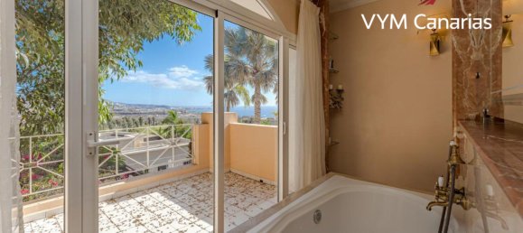 5 bedrooms Villa in La Caleta, Spain No. 10227 6