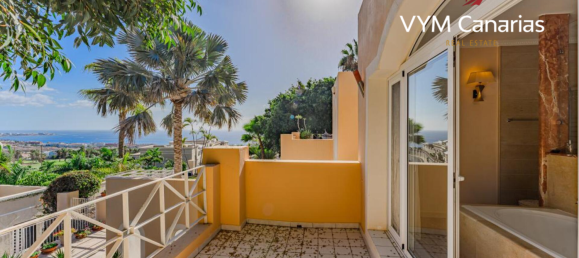 5 bedrooms Villa in La Caleta, Spain No. 10227 8