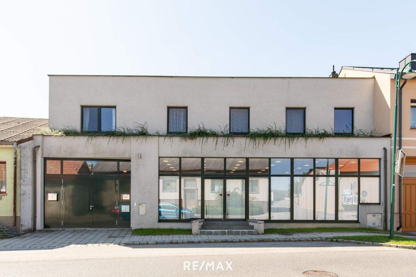 6-salle Bâtiment à Prellenkirchen, Austria No. 254400