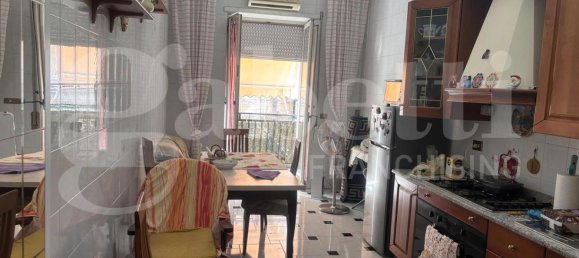 2 Schlafzimmer Wohnung in Naples, Italy, Nr. 69986 2
