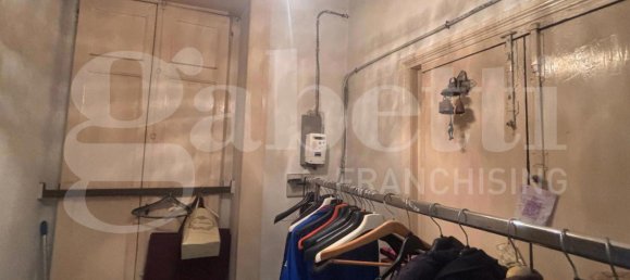 2 Schlafzimmer Wohnung in Naples, Italy, Nr. 69986 15