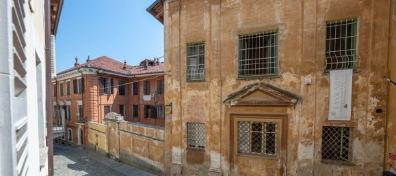 Квартира с 2 спальнями в Салуццо, Италия № 315894 11