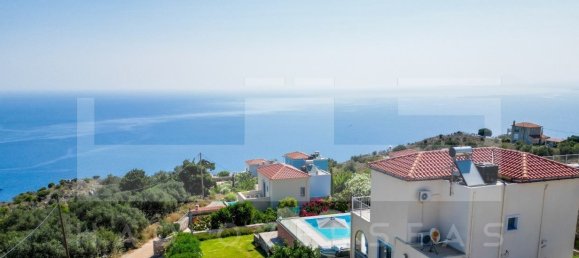 3 bedrooms Villa in Crete, Greece No. 375 3