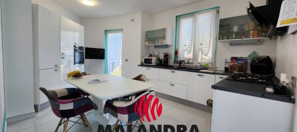 3 bedrooms Villa in Oleggio, Italy No. 325014 14