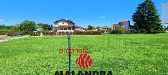 3 bedrooms Villa in Oleggio, Italy No. 325014 7