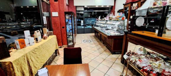 Imóvel comercial de 3 divisões em Turin, Italy N.º 157496 2