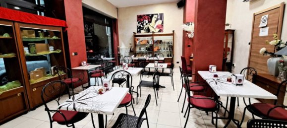 Imóvel comercial de 3 divisões em Turin, Italy N.º 157496 14