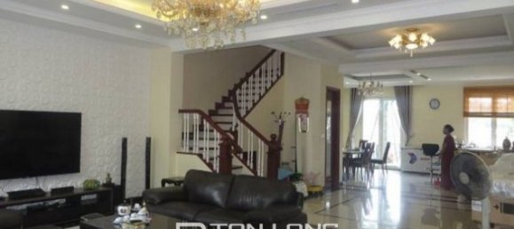 4 bedrooms Villa in Long Bien, Vietnam No. 2239 8