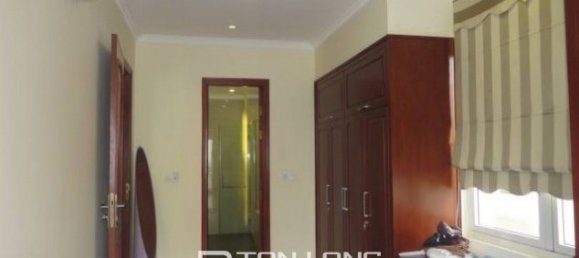 4 bedrooms Villa in Long Bien, Vietnam No. 2239 12