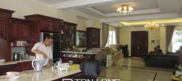 4 bedrooms Villa in Long Bien, Vietnam No. 2239 7