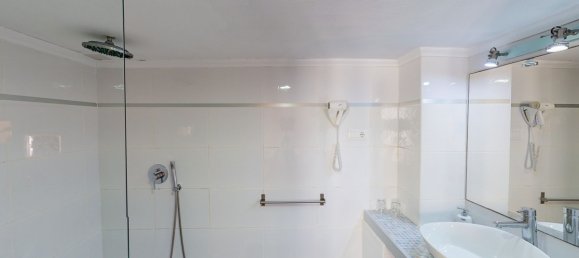 20 chambres Maison à Arenas, Spain No. 47354 8