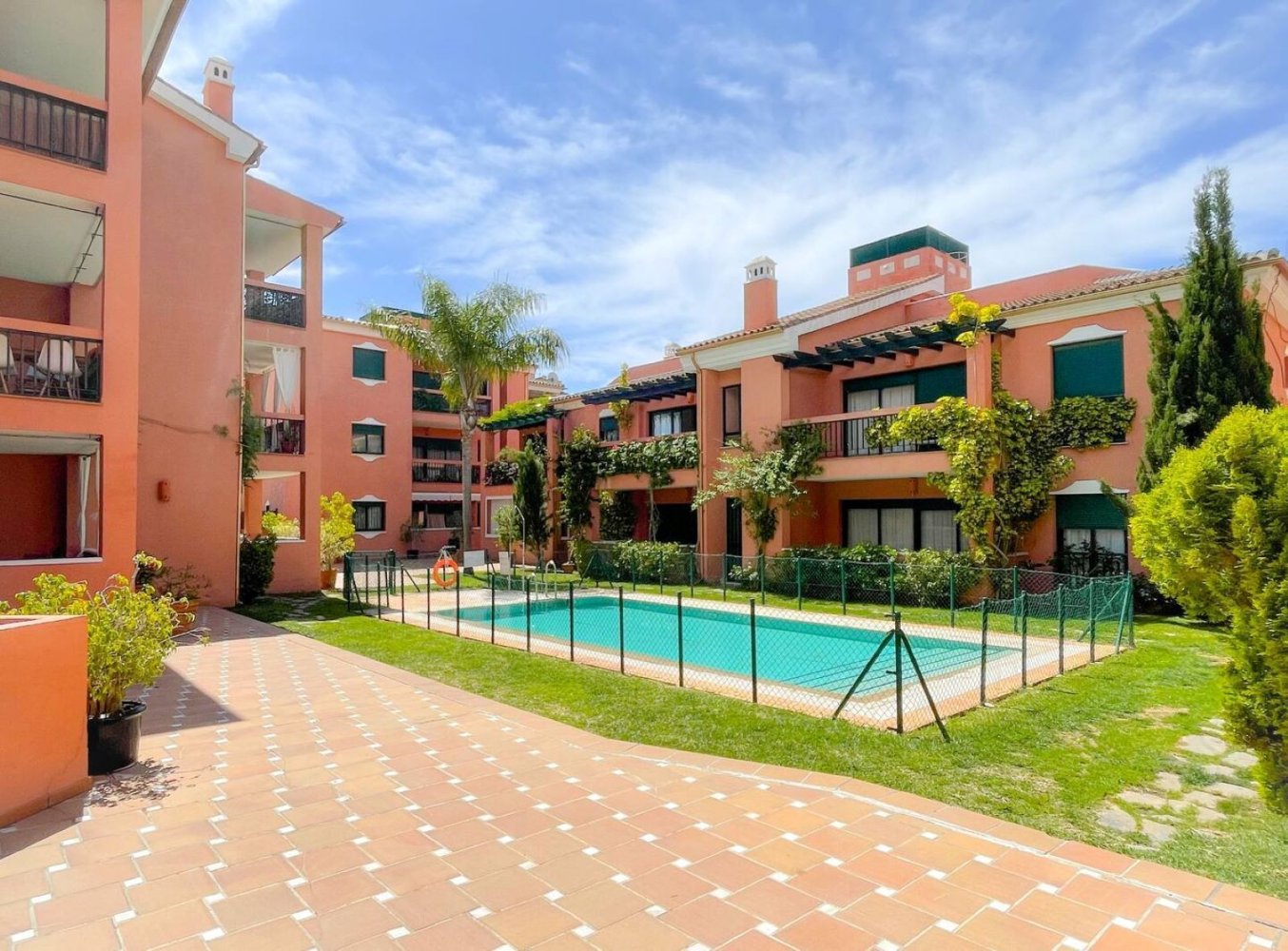 2 bedrooms Apartment in Marbella, Spain No. 156062