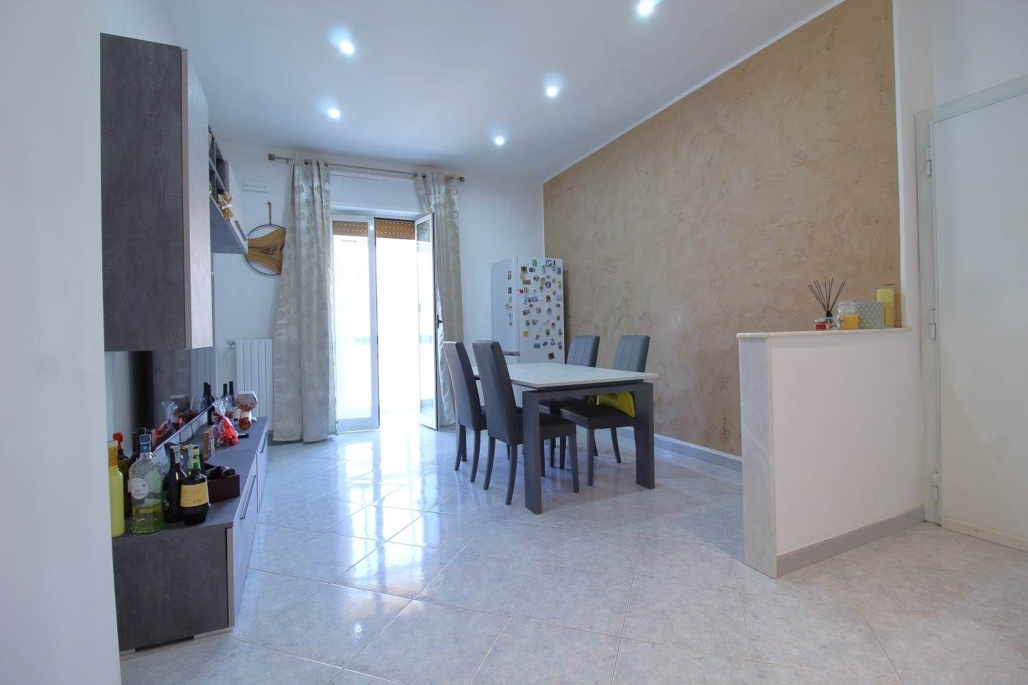 Apartamento T4 em Bitonto, Italy N.º 314530