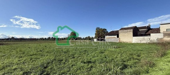 10 rooms House in Mairago, Italy No. 12674 7