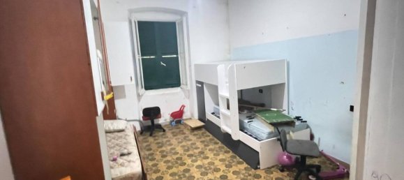 3 rooms Apartment in Genoa, Italy No. 116912 6