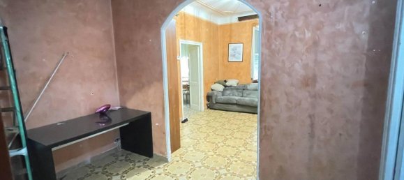 3 rooms Apartment in Genoa, Italy No. 116912 3