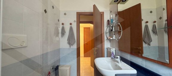 2 rooms Apartment in Foggia, Italy No. 21258 17