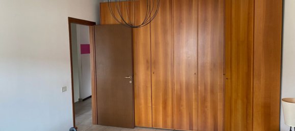 5 rooms Duplex in Prato, Italy No. 45963 11