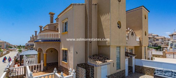 3 bedrooms Villa in Alicante, Spain No. 181619 66