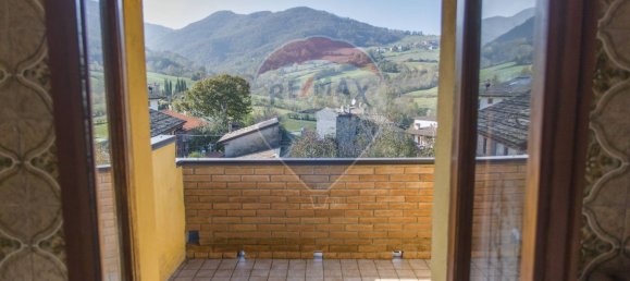 3 bedrooms House in Vernasca, Italy No. 308667 14