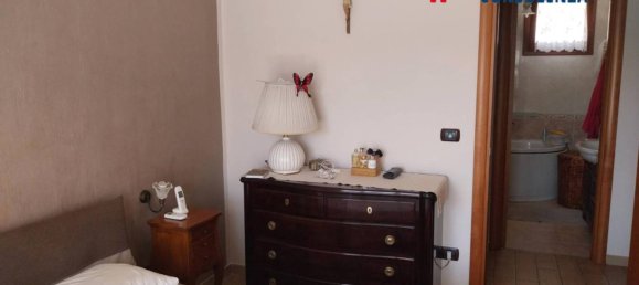 4 bedrooms Villa in Giugliano in Campania, Italy No. 273680 10