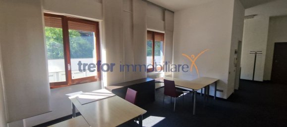 68m² Office in San Donato Milanese, Italy No. 359004 6
