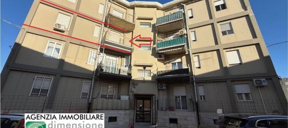 5 rooms Apartment in San Cataldo, Italy No. 103099 2