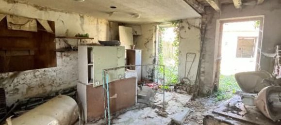 Studio in Nerondes, France No. 247710 5