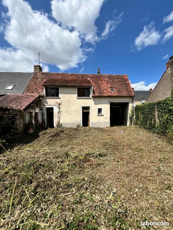 Studio in Nerondes, France No. 247710