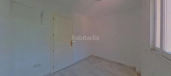 Apartamento de 3 dormitorios en La Duquesa, Spain No. 87773 36