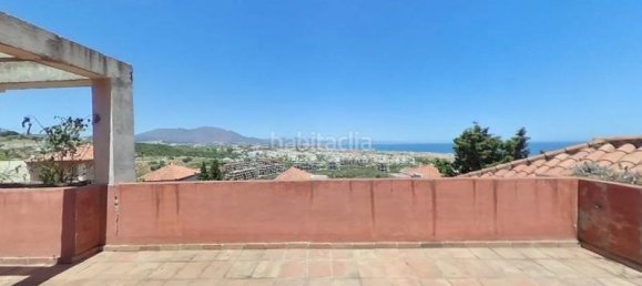 Apartamento de 3 dormitorios en La Duquesa, Spain No. 87773 11