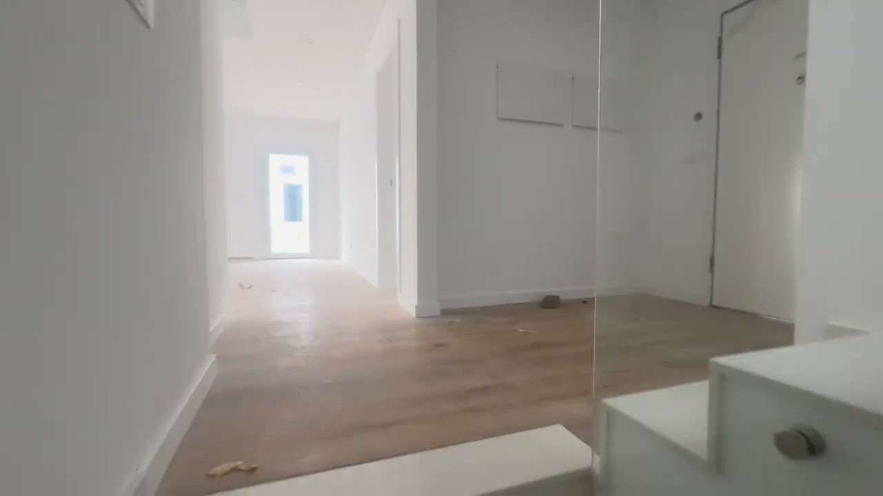 2 bedrooms Commercial property in Corroios, Portugal No. 274579