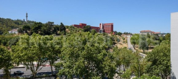 4 bedrooms Apartment in Lisbon, Portugal No. 86913 21