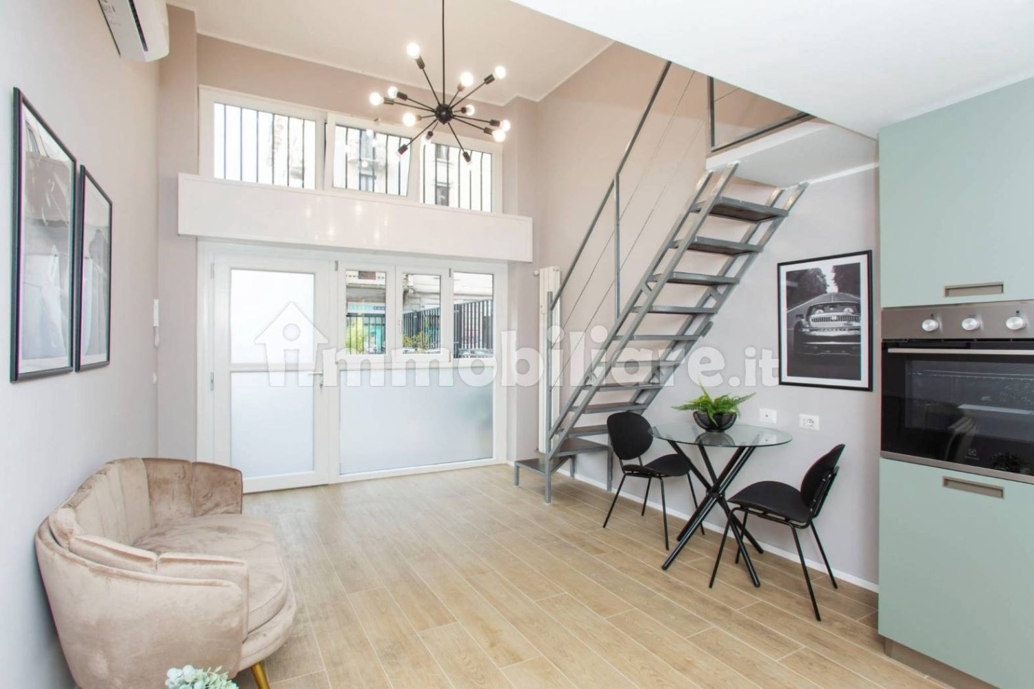 1 bedroom Apartment in Milan, Italy No. 240976