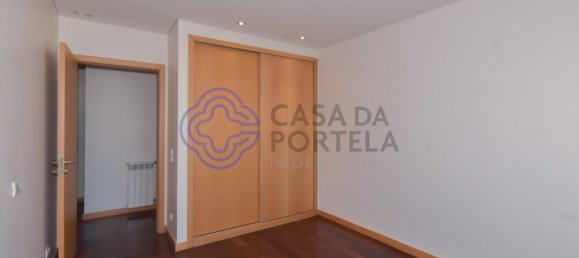 4 bedrooms Apartment in Vila Nova de Gaia, Portugal No. 49066 8