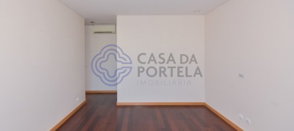 4 bedrooms Apartment in Vila Nova de Gaia, Portugal No. 49066 16
