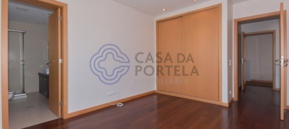 4 bedrooms Apartment in Vila Nova de Gaia, Portugal No. 49066 18