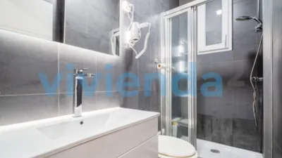 2 bedrooms Apartment in Madrid, Spain No. 185542