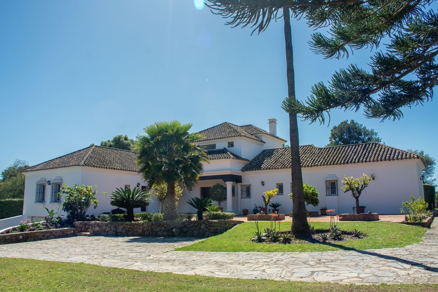 5 bedrooms House in Cadiz, Spain No. 29236