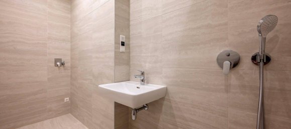 2-salle Appartement à Favoriten, Austria No. 205823 8