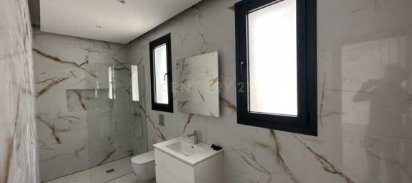 4 bedrooms Villa in Parekklisia, Cyprus No. 6519 2